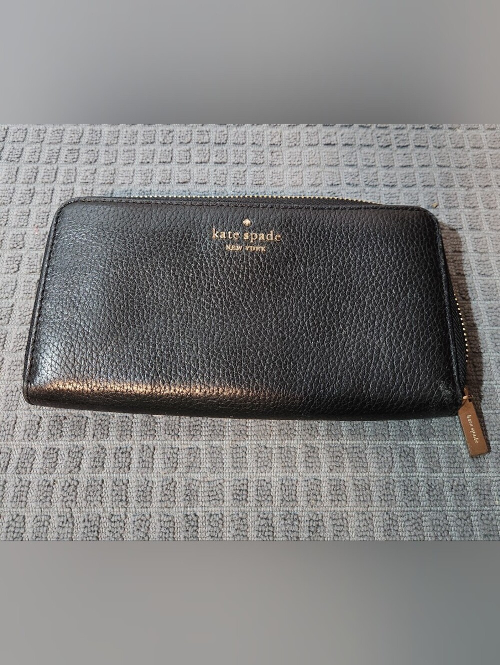 HOLD TRADE Kate Spade Leila Large Continental Wallet Black Pebbled Leather